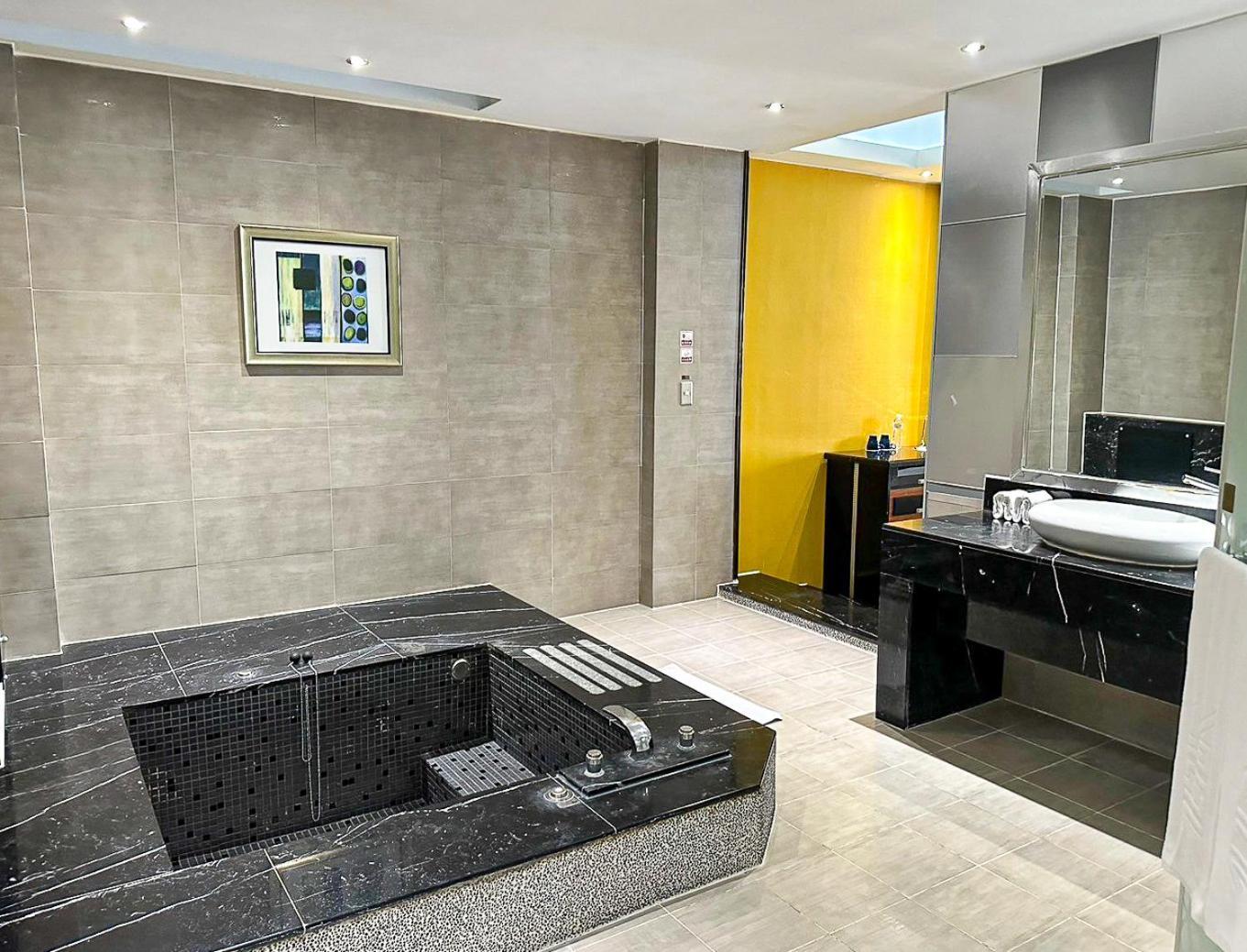 ז'ושאן All-Ur Boutique Motel-Jhu Shan Branch מראה חיצוני תמונה