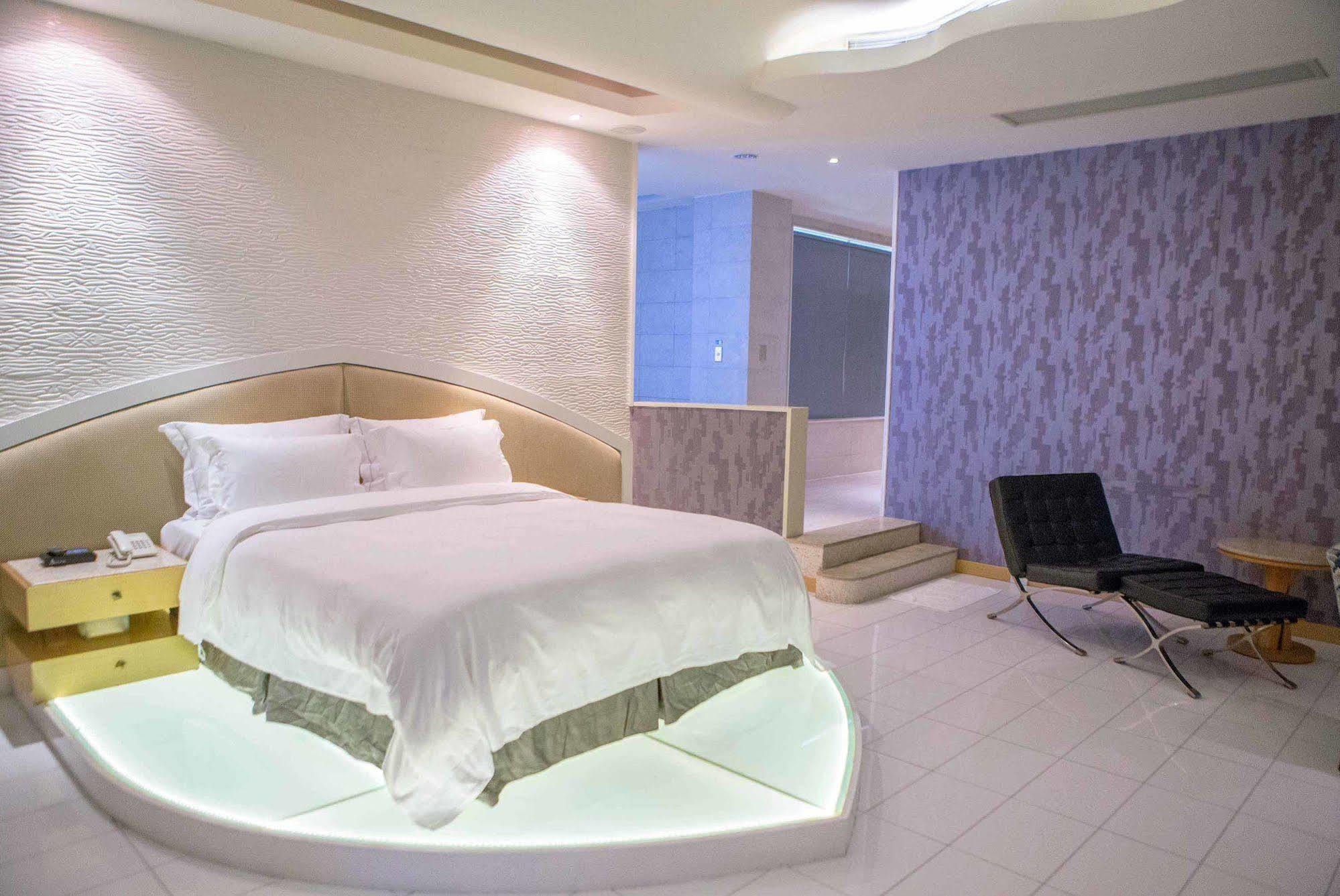 ז'ושאן All-Ur Boutique Motel-Jhu Shan Branch מראה חיצוני תמונה